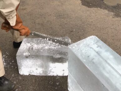 角氷の切断